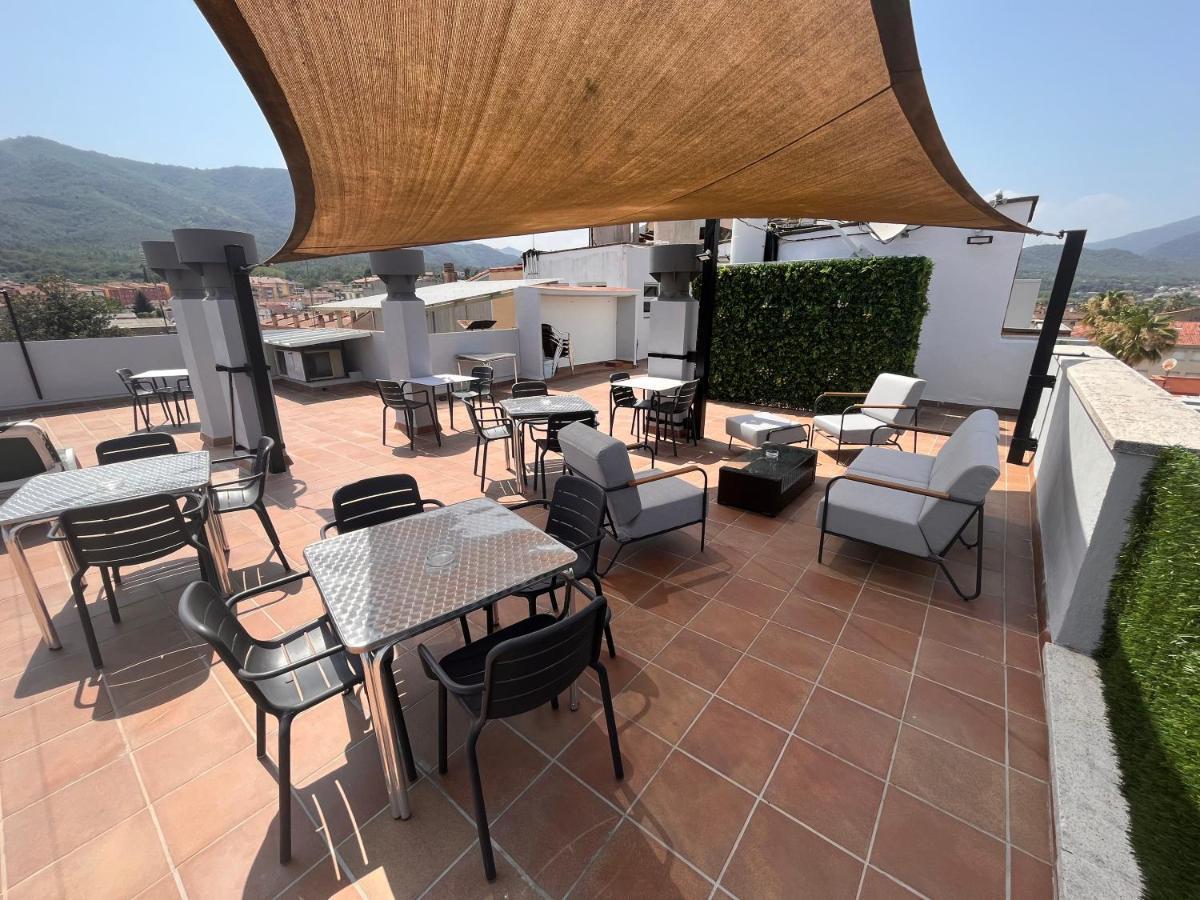 Hostal Tarres Anglés Exterior foto