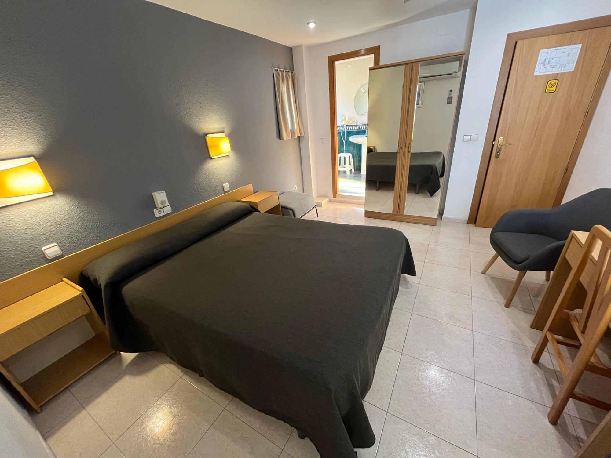 Hostal Tarres Anglés Zimmer foto