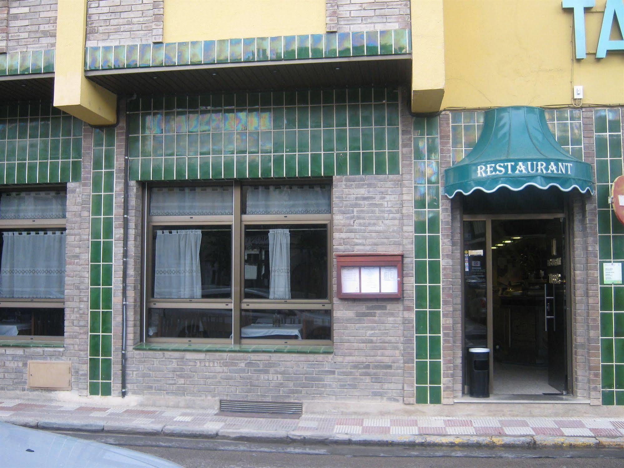 Hostal Tarres Anglés Exterior foto